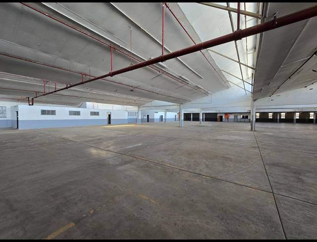 3,762M² WAREHOUSE TO LET IN BENROSE